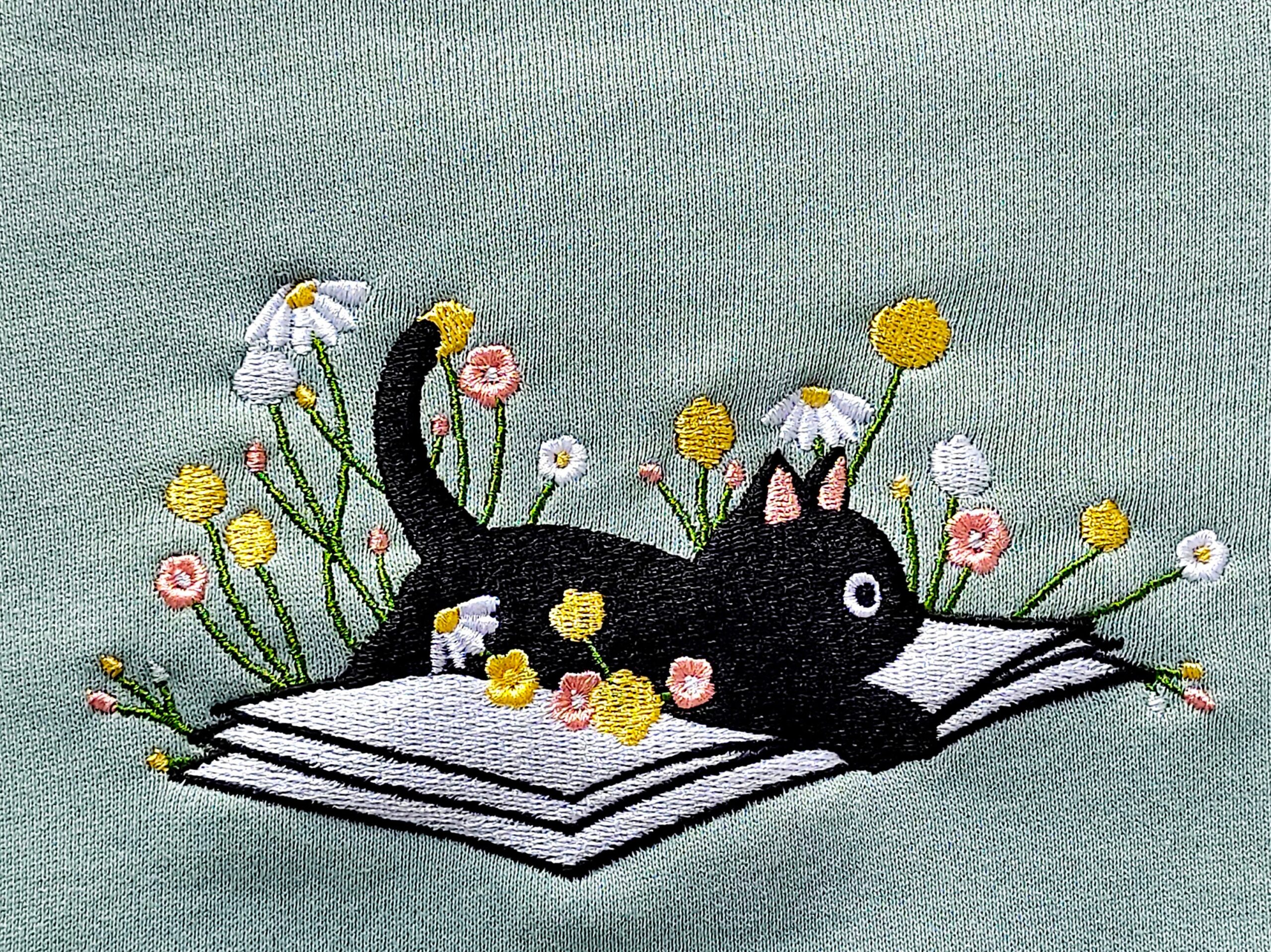 Cute Lying On The Book Cat Embroidered Daisy Reading Lover Sweatshirt image 5