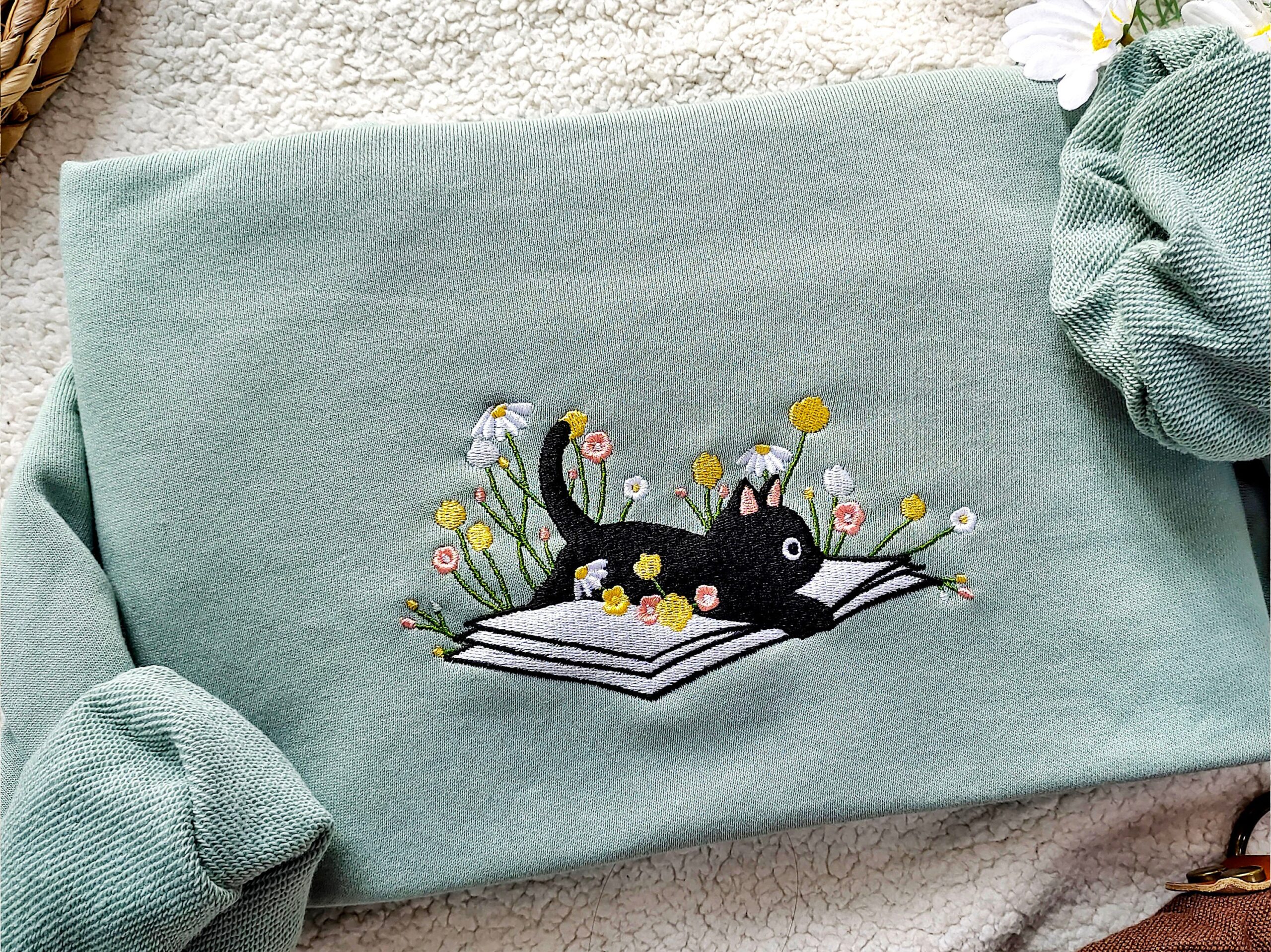 Cute Lying On The Book Cat Embroidered Daisy Reading Lover Sweatshirt image 3