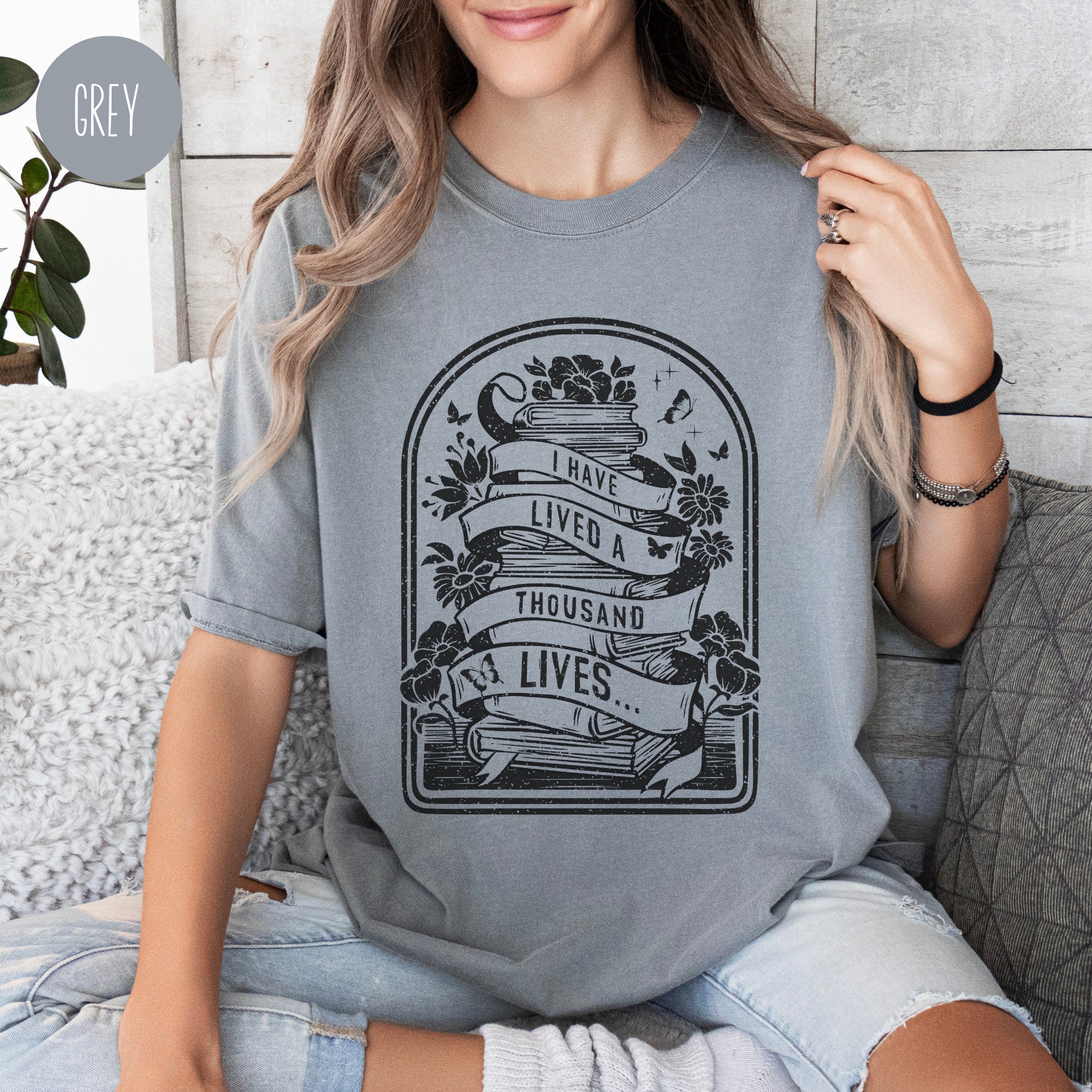 Vintage I Have Lived A Thousand Lives Literature Bibliophiles Lover Bookish Daughter Shirt image 5