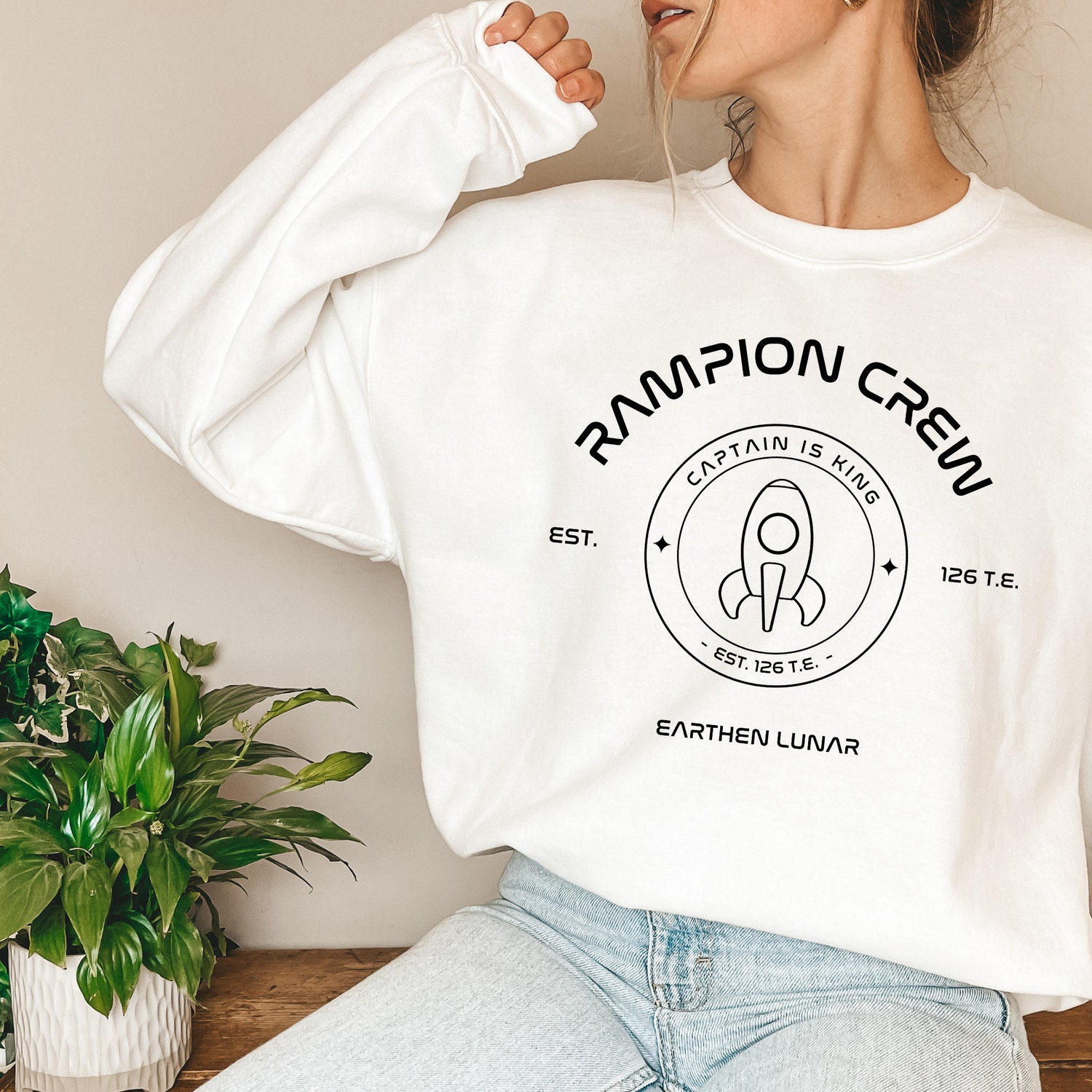 Rampion Crew Captain Is King The Lunar Chronicles Cinder Bookish Sweatshirt image 4