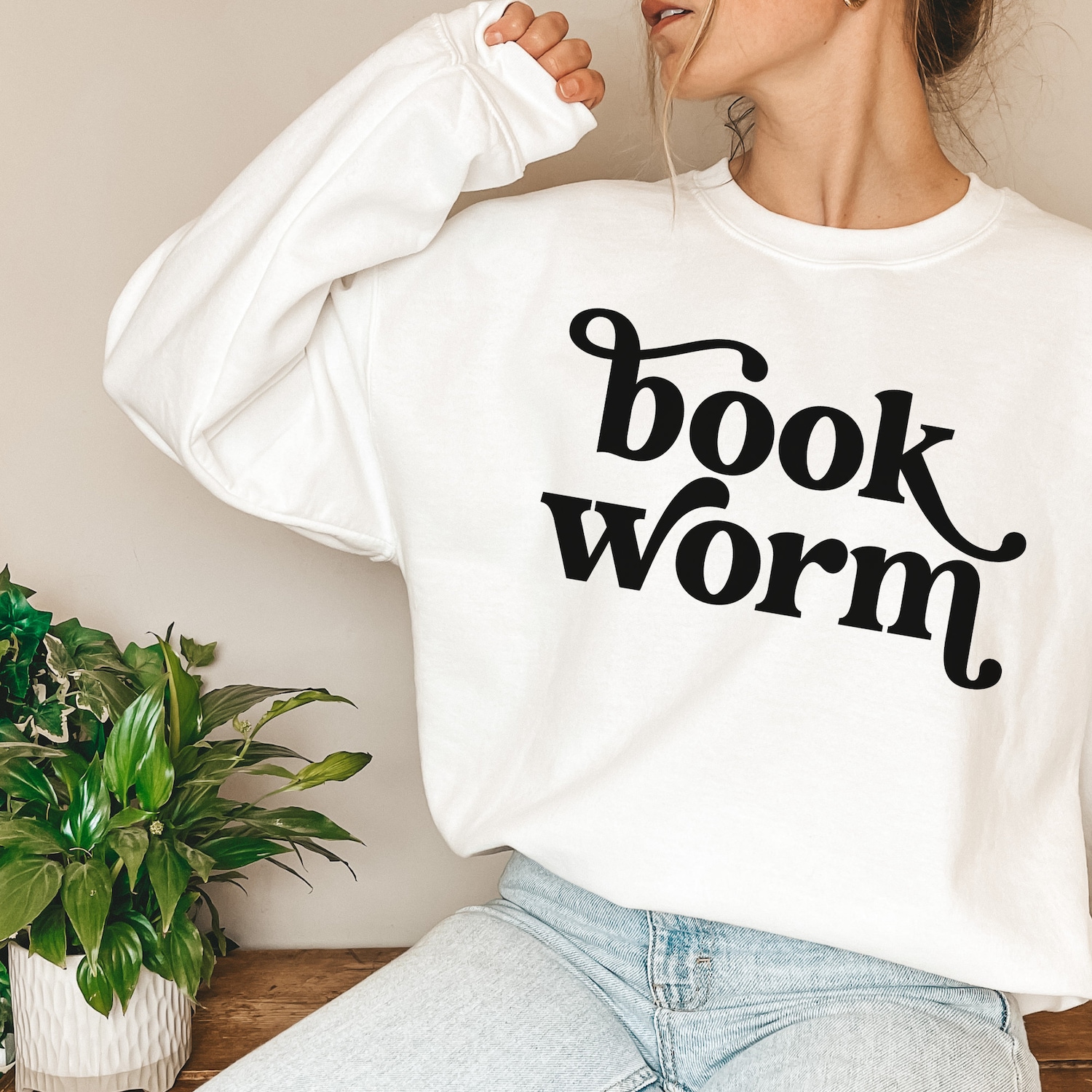 Bookworm Just One More Chapter Reading Librarian Teacher Lover Sweatshirt image 3