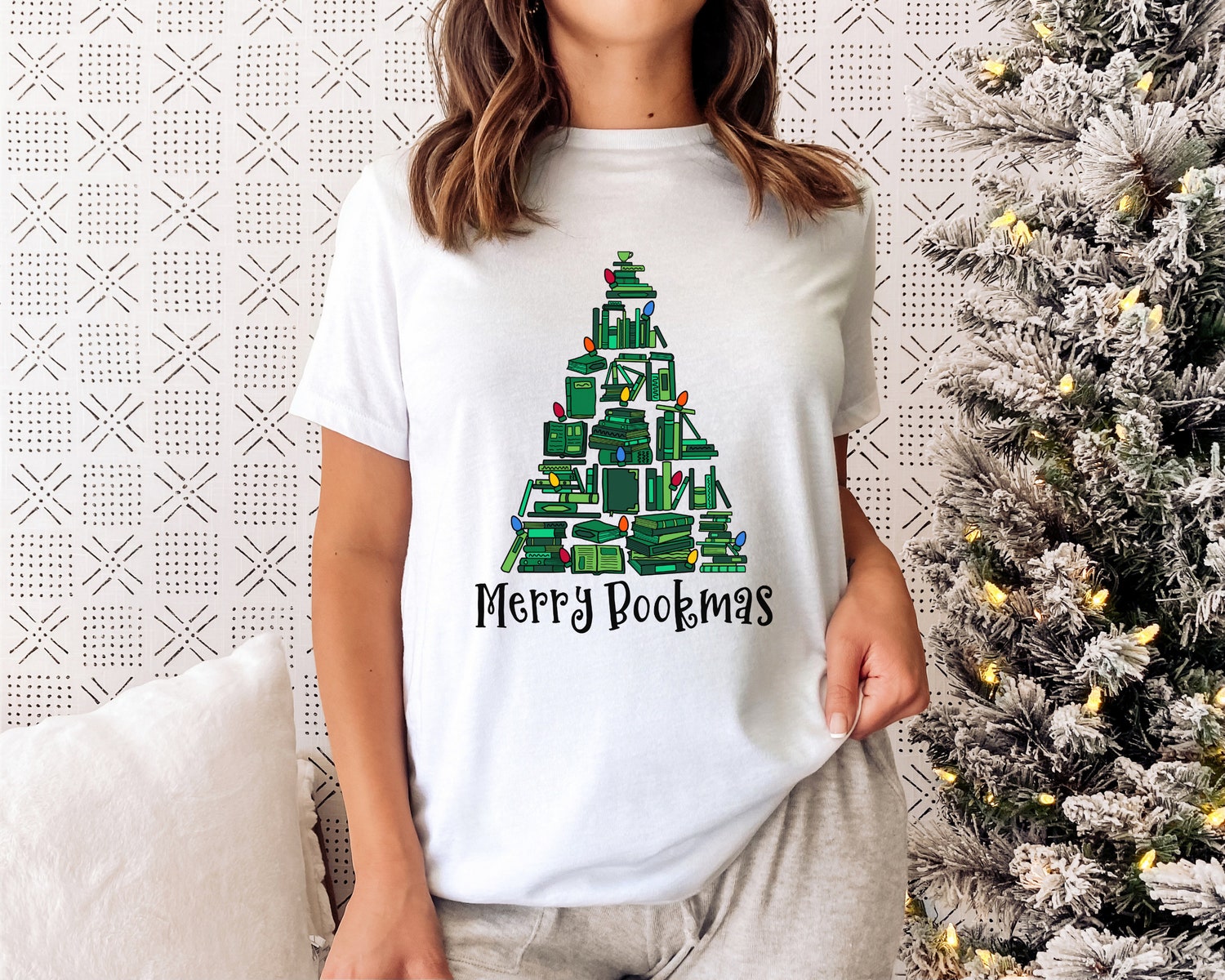 Merry Bookmas Lover Christmas Women's Cute Librarian Party Shirt image 1