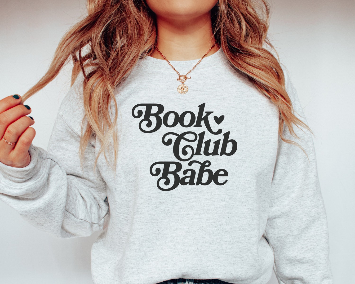 Book Club Babe Heart Librarian Nerd Lovers Cute Women Reading Sweatshirt image 3