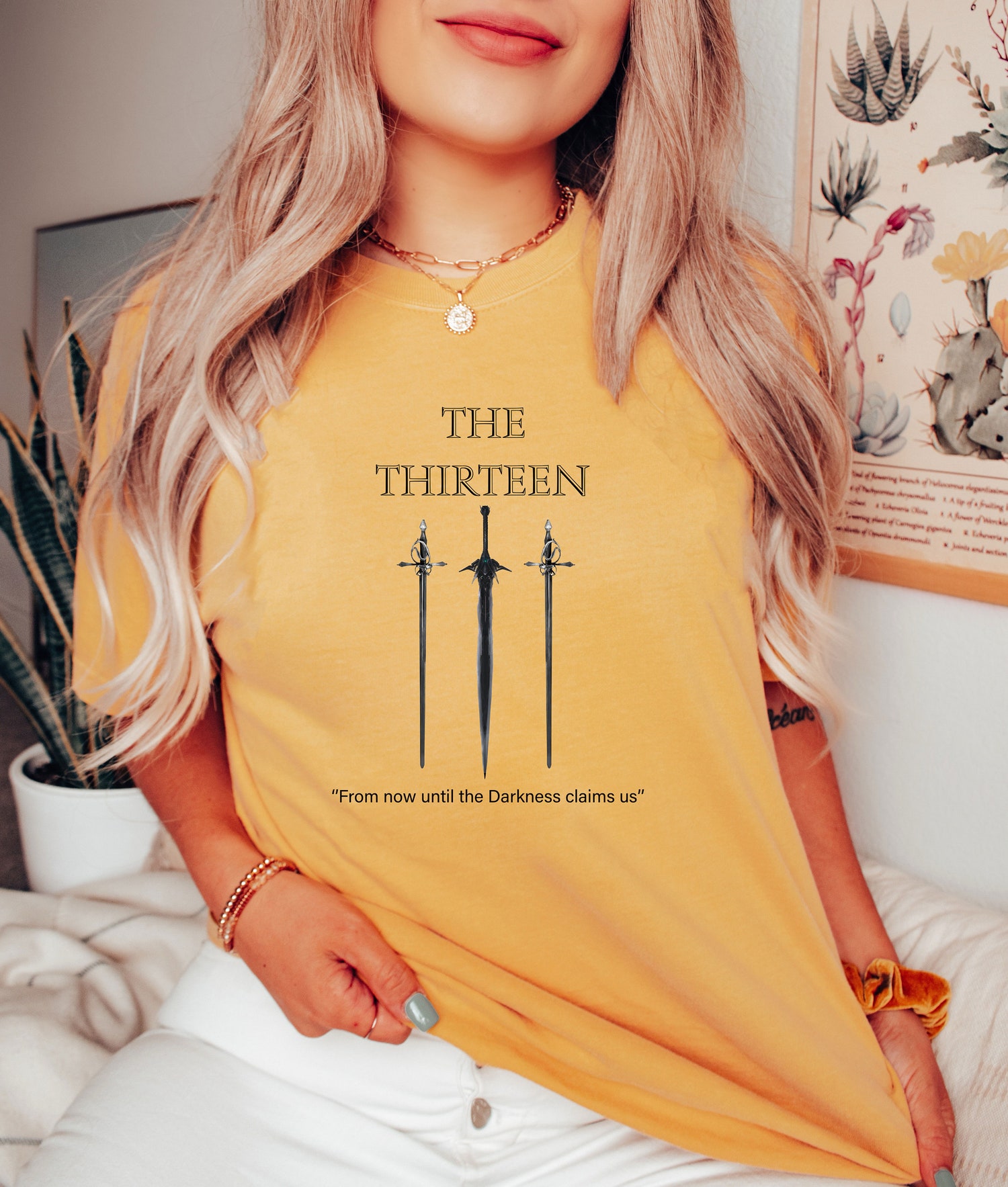 The Thirteen Fans Sarah J Maas Throne Of Glass Trending Novel Quote Book Lover Shirt image 5