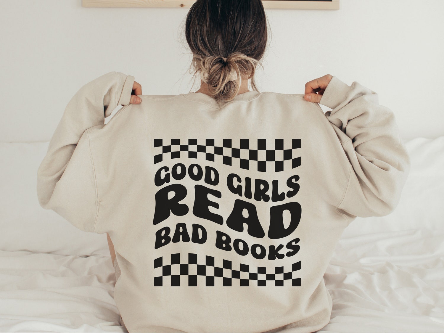 Good Girls Read Bad Books Smut Spicy Dark Romance Pepper Checkered Sweatshirt image 5