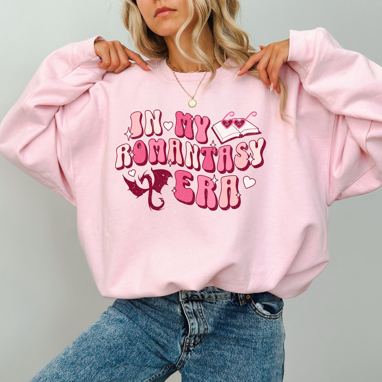 Bookish In My Romantasy Era Dragon Heart Lover Club Reading Sweatshirt image 7