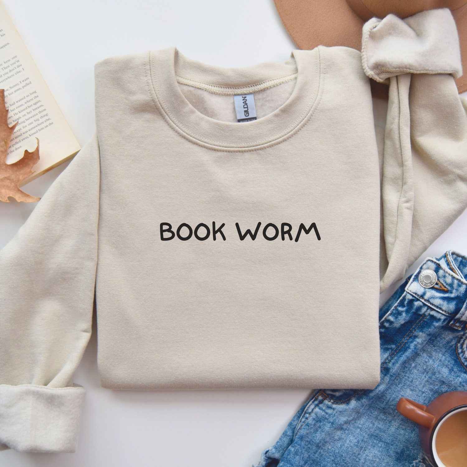 Minimalist Bookworm Love Reading Literature Teacher Librarian Sweatshirt image 2