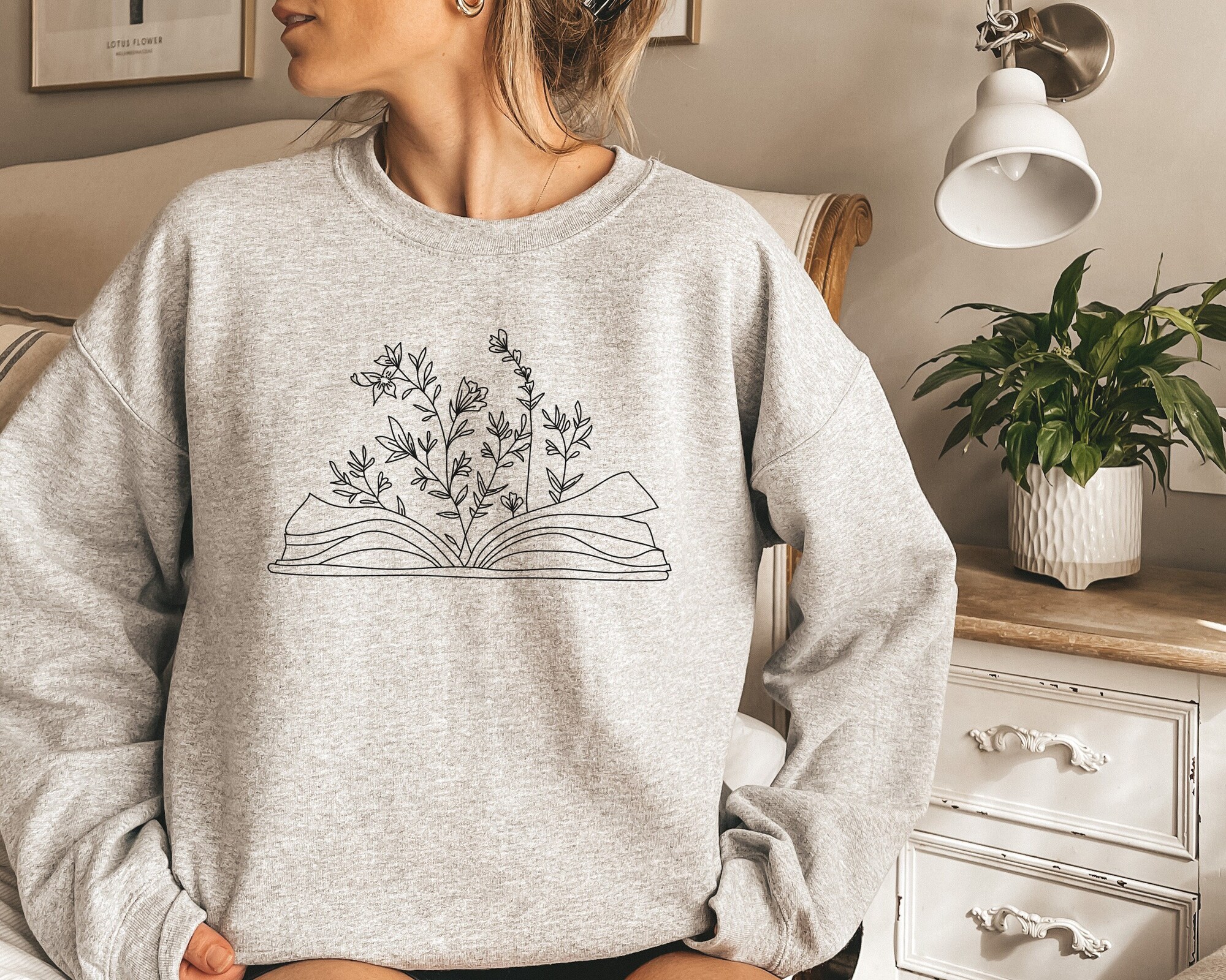 Flower Books Read Nerd Flower Minimalistic Botanical Sweatshirt image 1