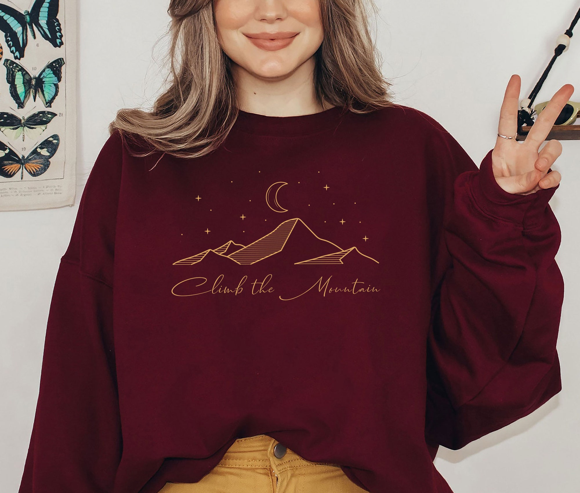 SJM Climb The Mountain Bookish Quote ACOTAR Bibliophile Sweatshirt image 3