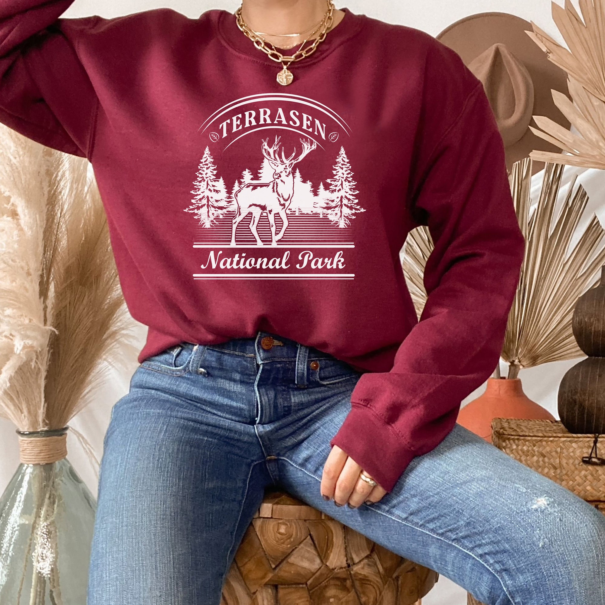 SJM Terrasen National Park Bookish Reader Sweatshirt image 3