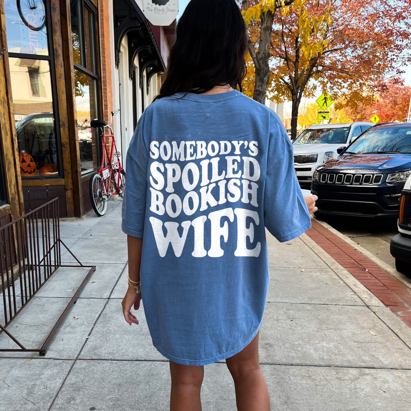 Somebody's Spoiled Bookish Wife Dark Romantasy Reader Lover ACOTAR Shirt image 2