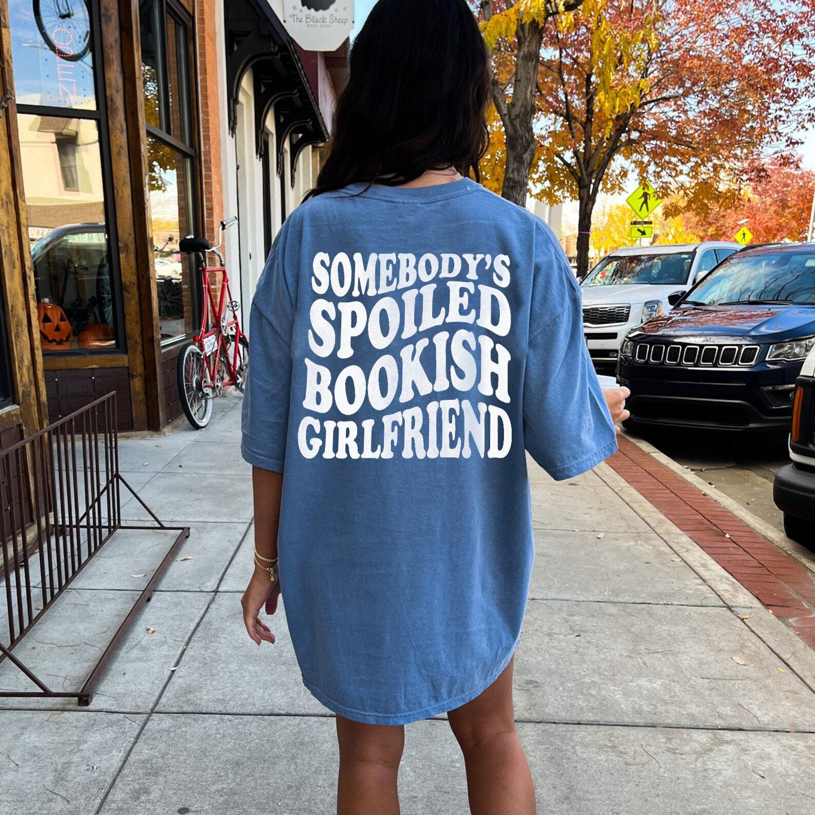 Somebody's Spoiled Bookish Girlfriend Dark Romantasy Book Lover ACOTAR Shirt image 5