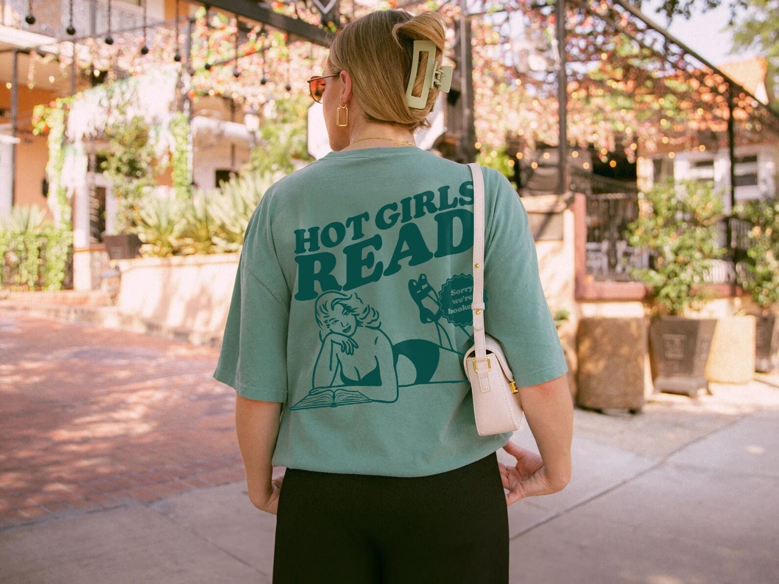 Retro Hot Girls Read Bookish Lover Smut Slut Addict Shirt image 3