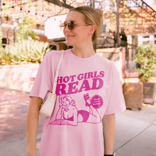 Retro Hot Girls Read Smut Slut Bookish Club Fantasy Reader Dark Romance Addict Shirt image 0