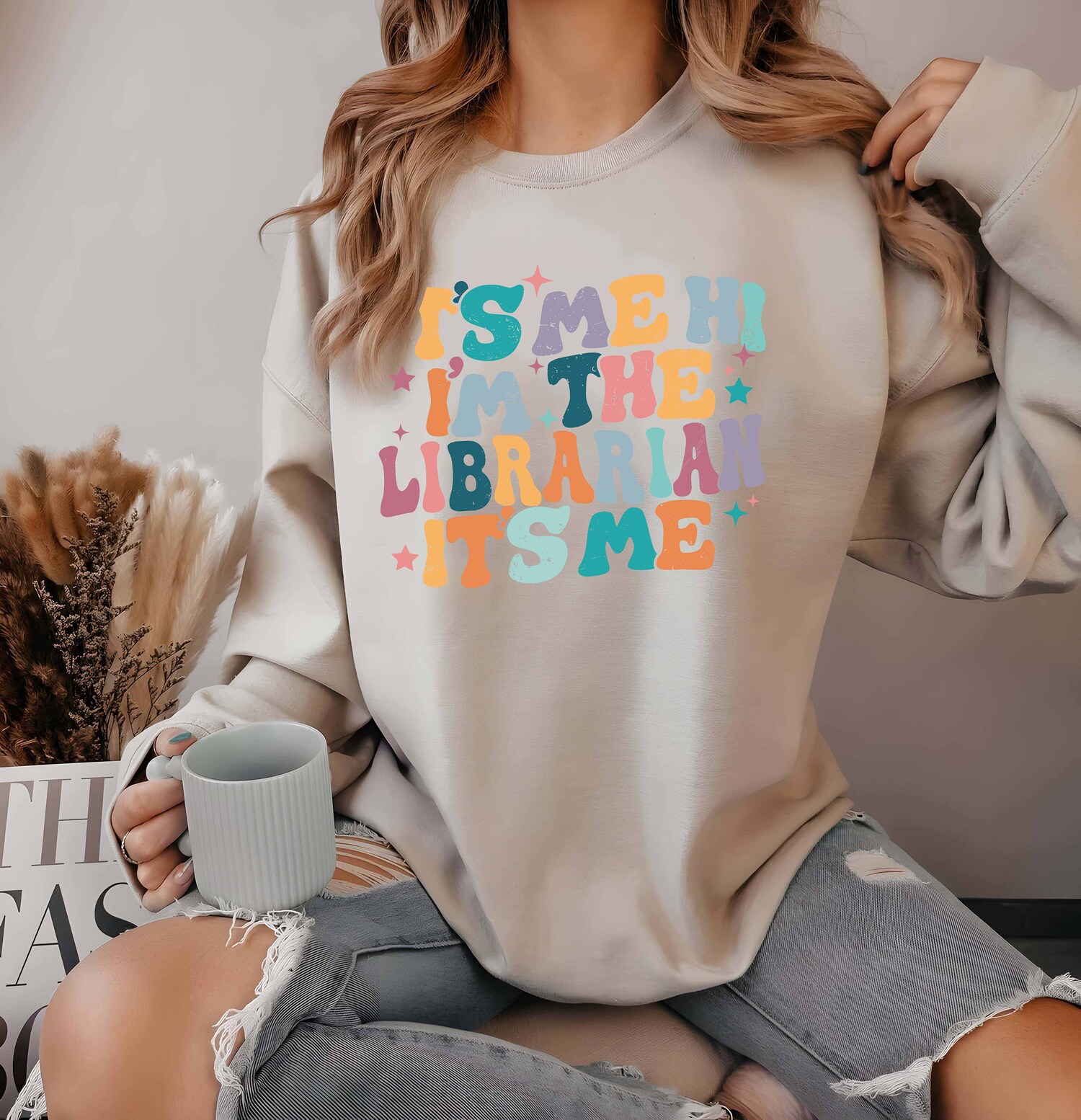 Book Sweatshirt It's Me Hi I'm The Librarian Book Lover Gift Bookworm Reading Gift image 1