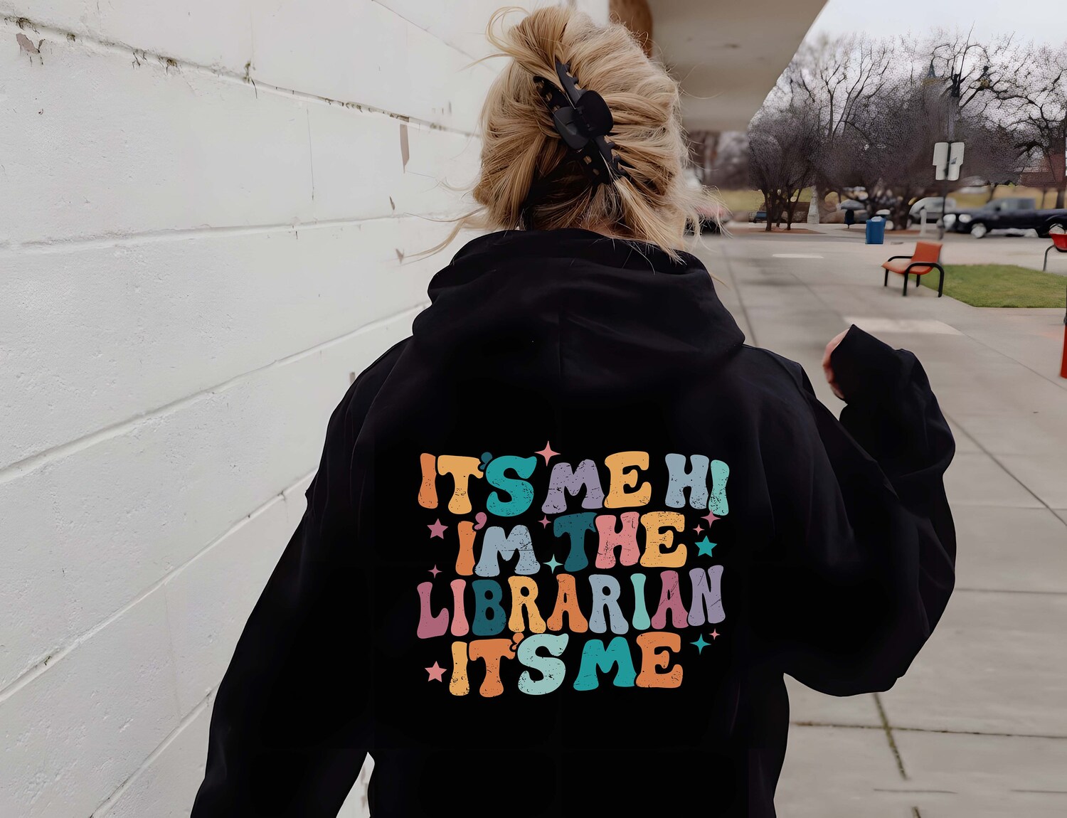 Librarian Hoodie Gift It's Me Hi I'm The Librarian Book Lover Bookworm Reading Hoodie image 2