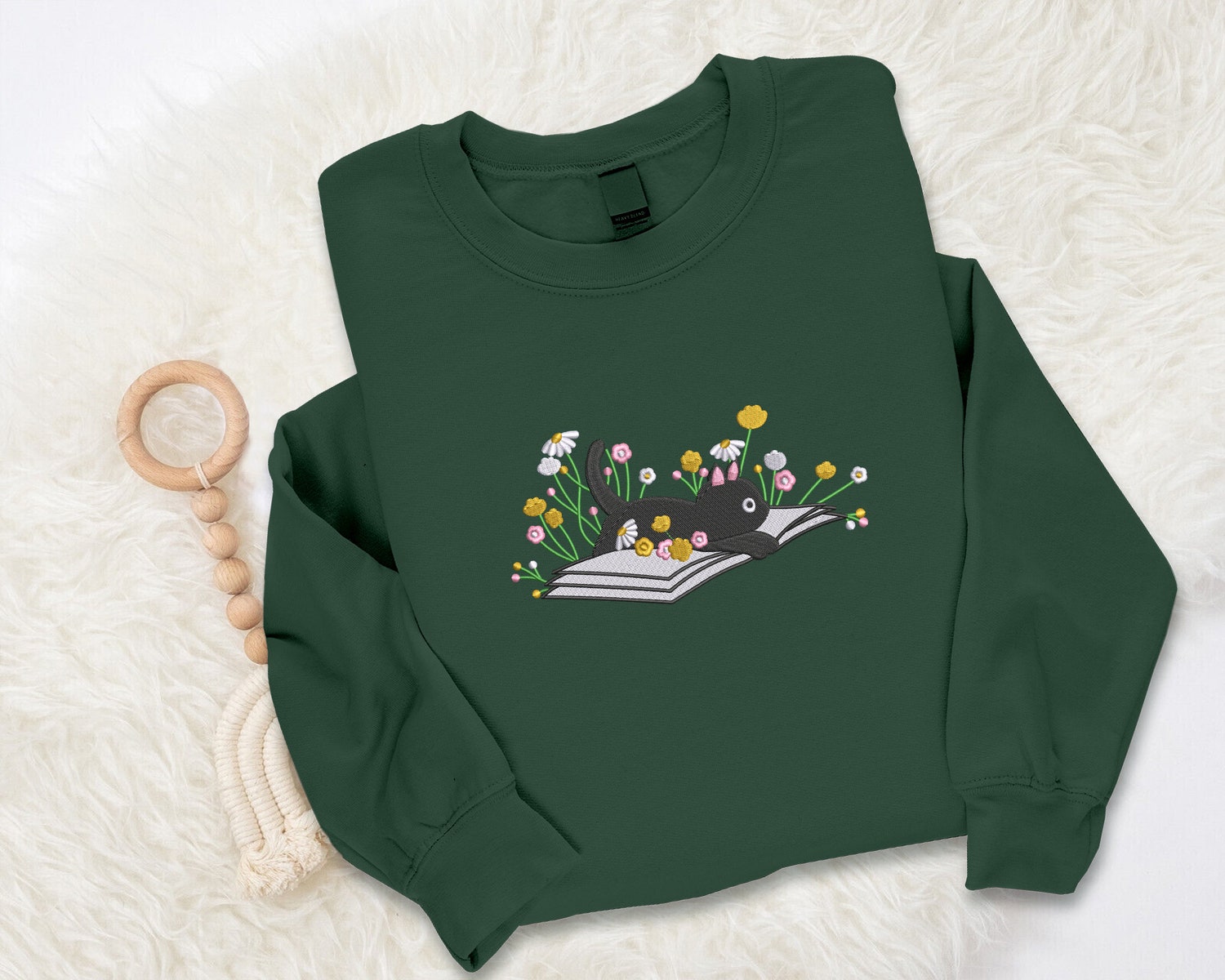 Cat Embroidered Sweatshirt Aesthetic Floral Book Cat Sweater Daisy Flower Vintage Design Cute Cat Lover Gift image 2