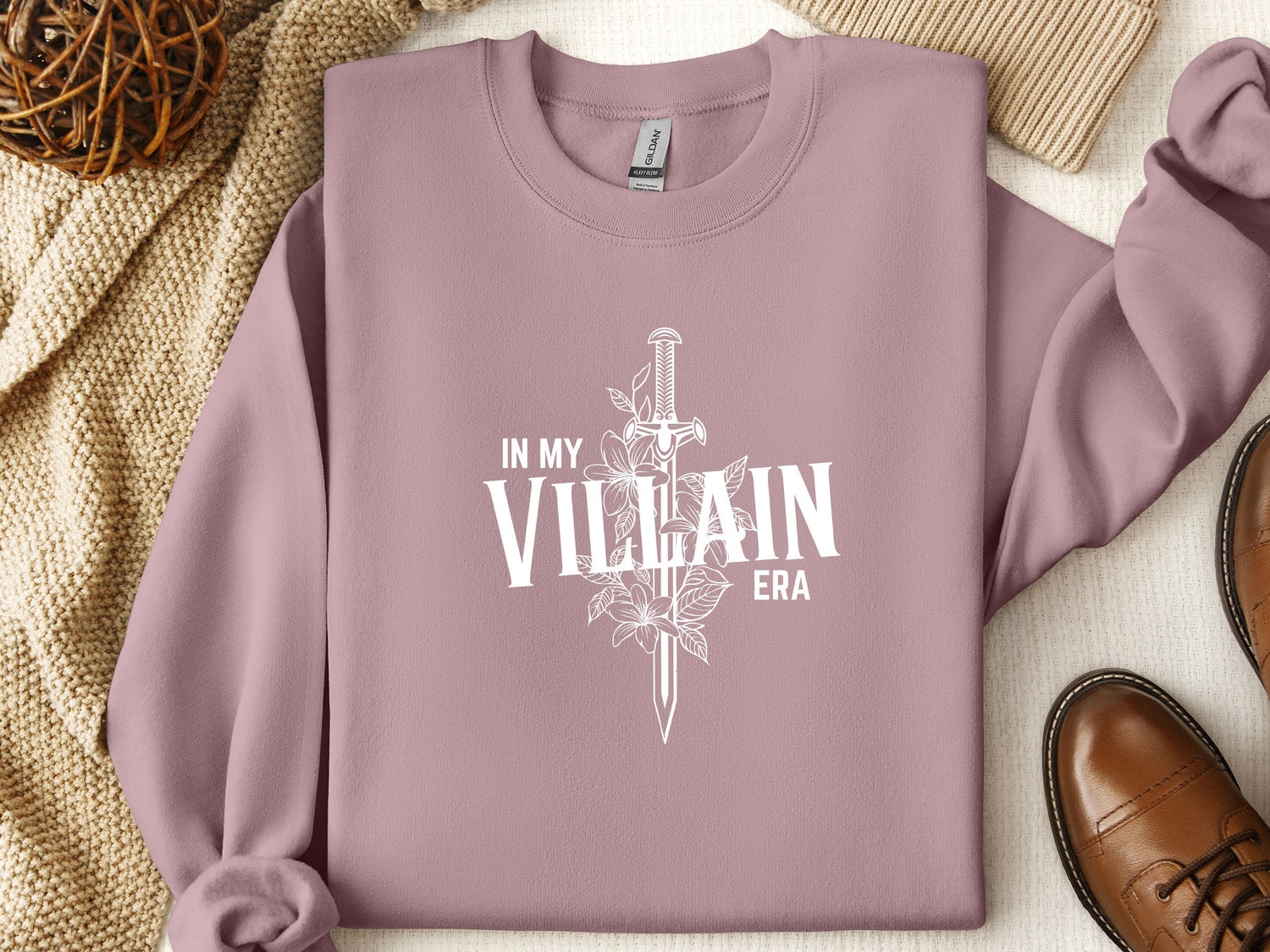 Villain Sweatshirt for Dark Romance Readers In My Villain Era Bookish Sweater Book Lovers Gift image 3