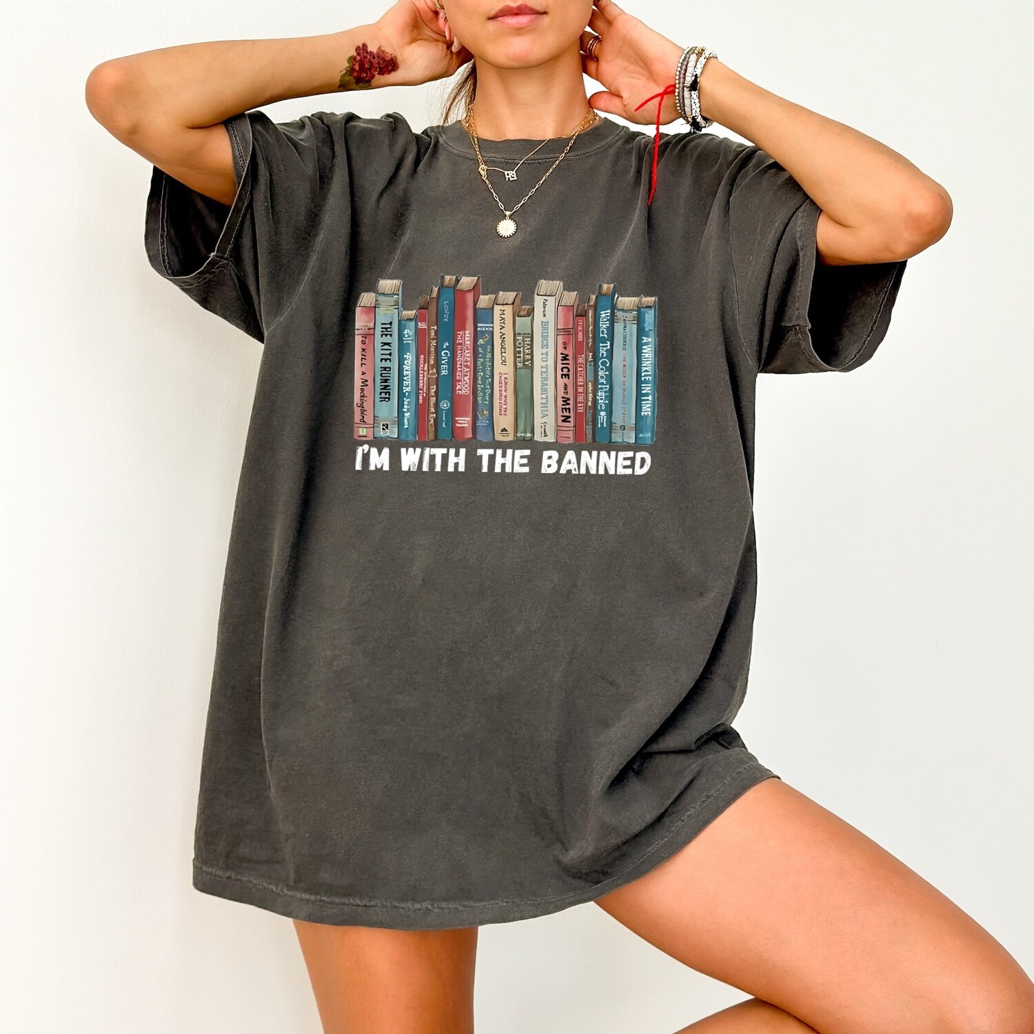 Comfort Colors Funny I'm With The Banned T-shirt Book Lovers Gift Librarian Shirt Women’s Tee image 1